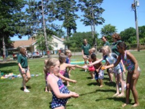 balloon toss