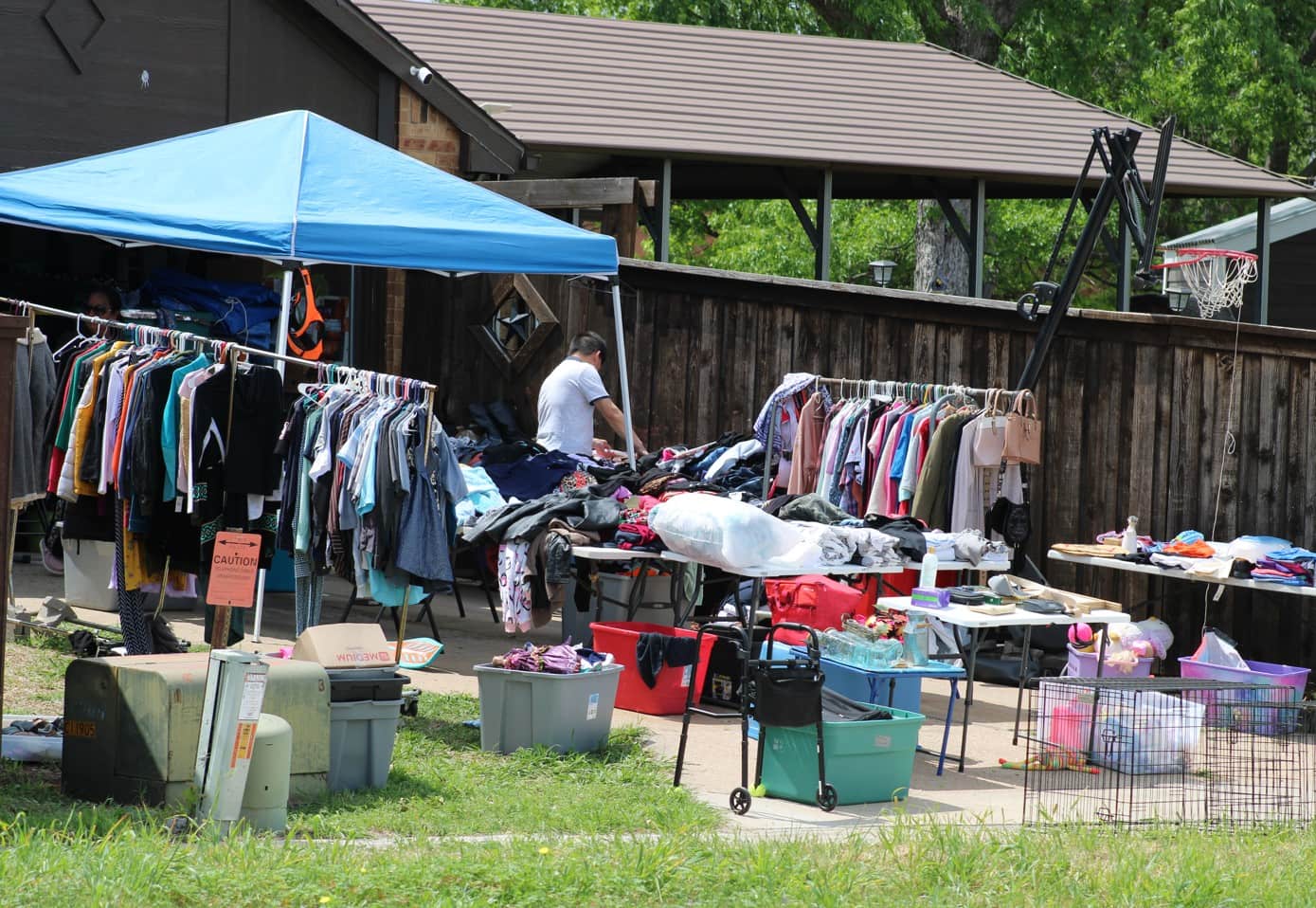 All About Yard Sales [Infographic]