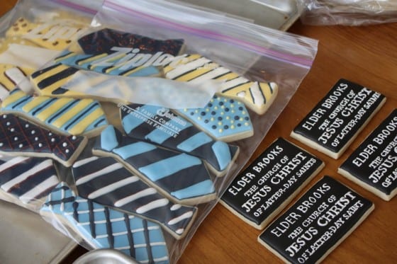 missionary tie and plaque cookies