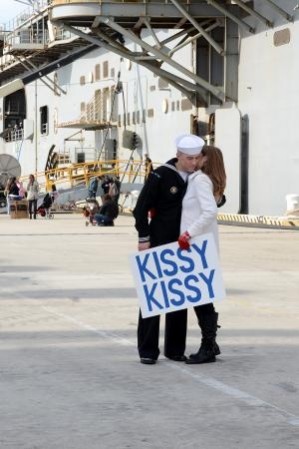 kissy kissy homecoming sailor sign