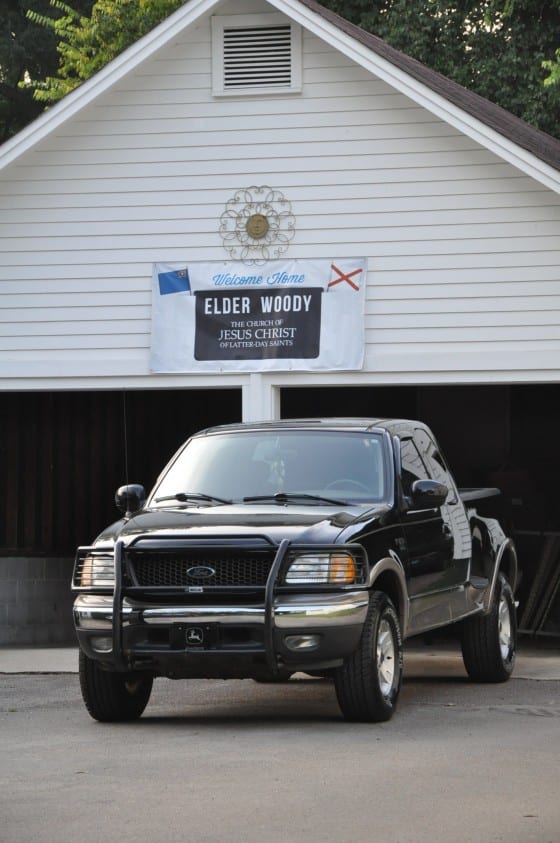 missionary welcome home banner on house