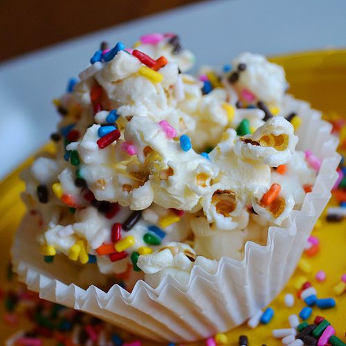 birthday cake popcorn